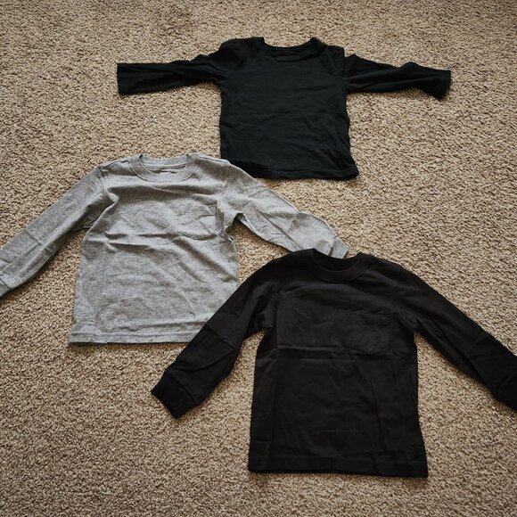 Boys clothing bundle - Picture 9 of 12